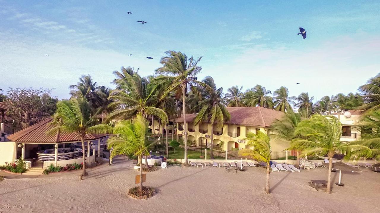 Ocean Bay Hotel & Resort Bakau Exterior photo