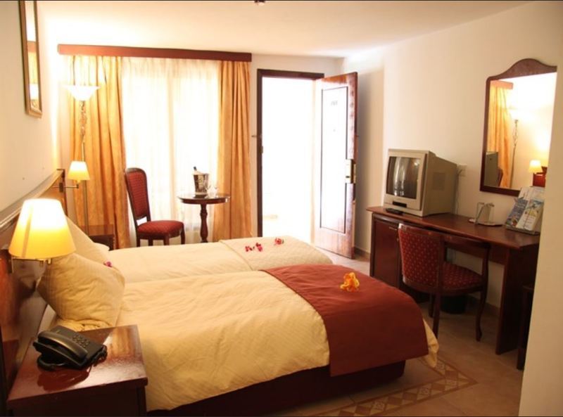 Ocean Bay Hotel & Resort Bakau Exterior photo