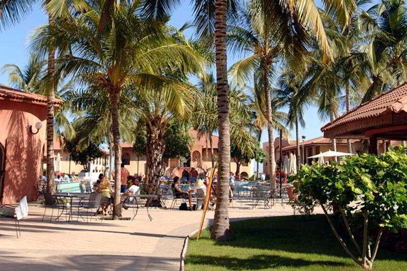 Ocean Bay Hotel & Resort Bakau Exterior photo