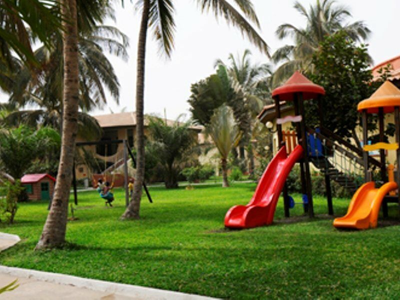 Ocean Bay Hotel & Resort Bakau Exterior photo